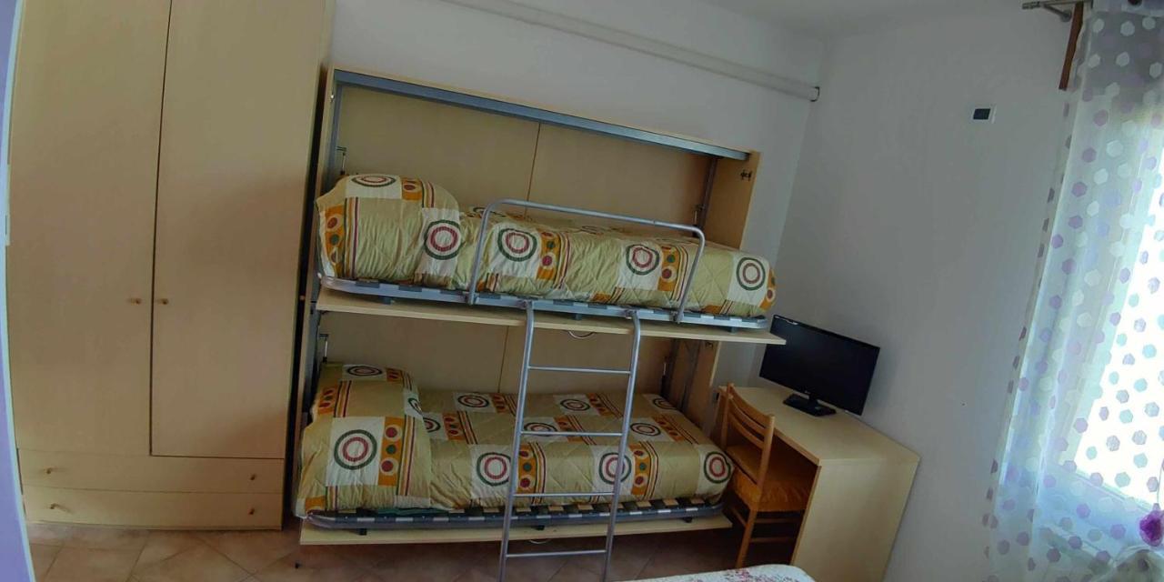 Agriturismo La Fraterna Tolle ภายนอก รูปภาพ